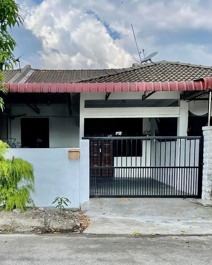 Holiday home Entire 33 Cozy House • 3 Bedroom @ Alma Bukit Mertajam