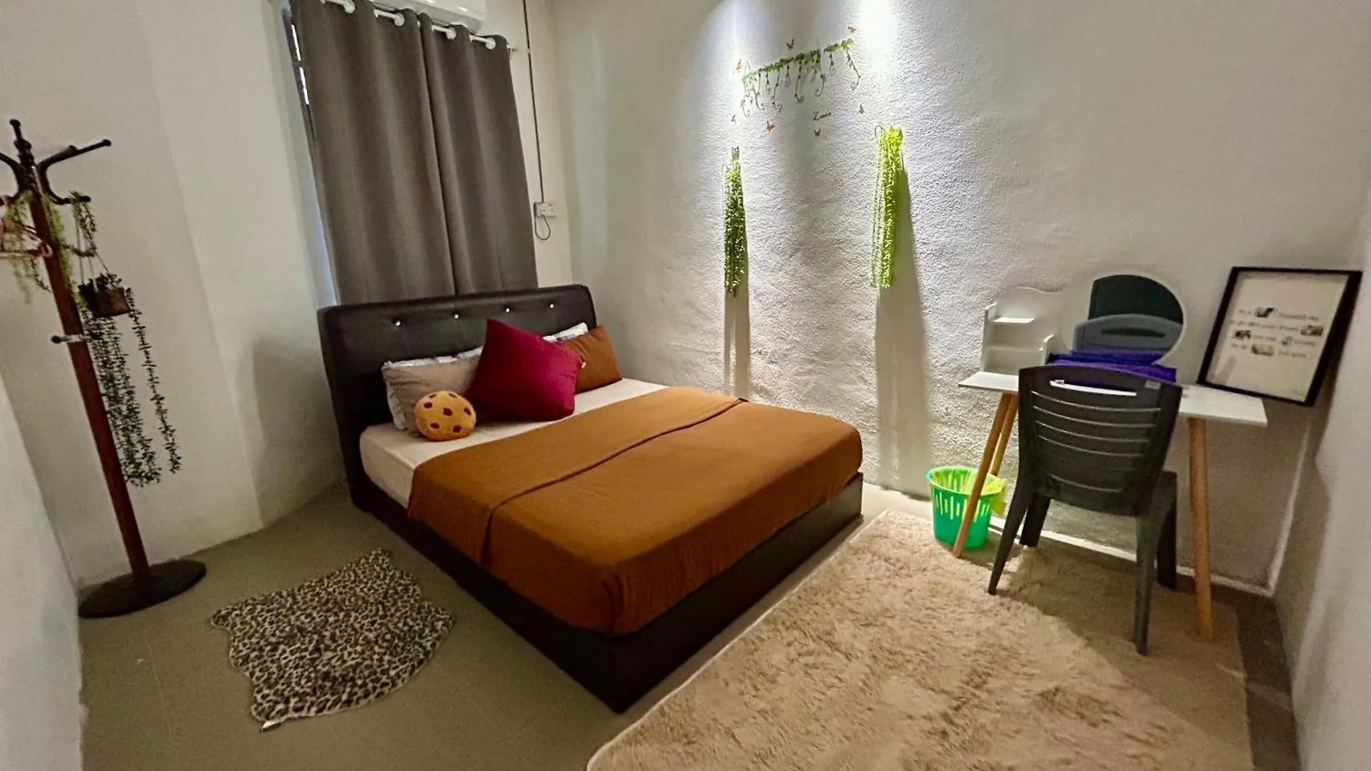 Entire 33 Cozy House • 3 Bedroom @ Alma Bukit Mertajam Holiday home